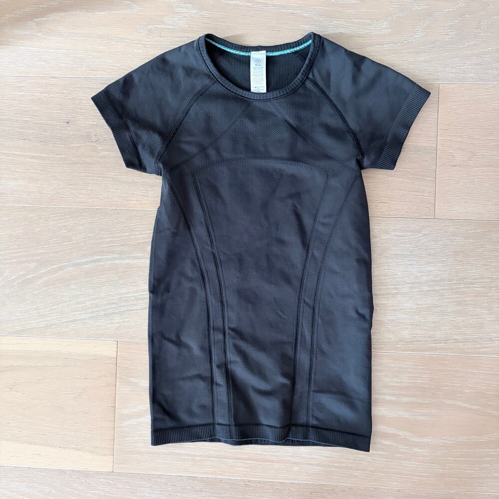 Ivivva by Lululemon Swiftly Fly Tech Short Sleeve Athletic Shirt Black Girl's 8